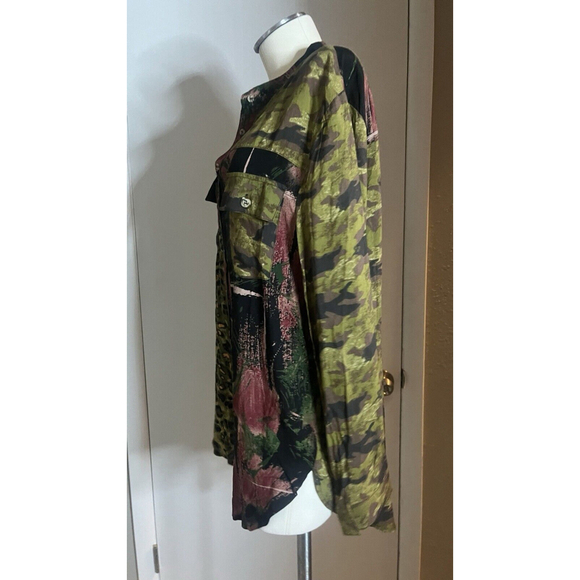 Women’s Dressy Camouflage Button Up Blouse By adore - Picture 5 of 16
